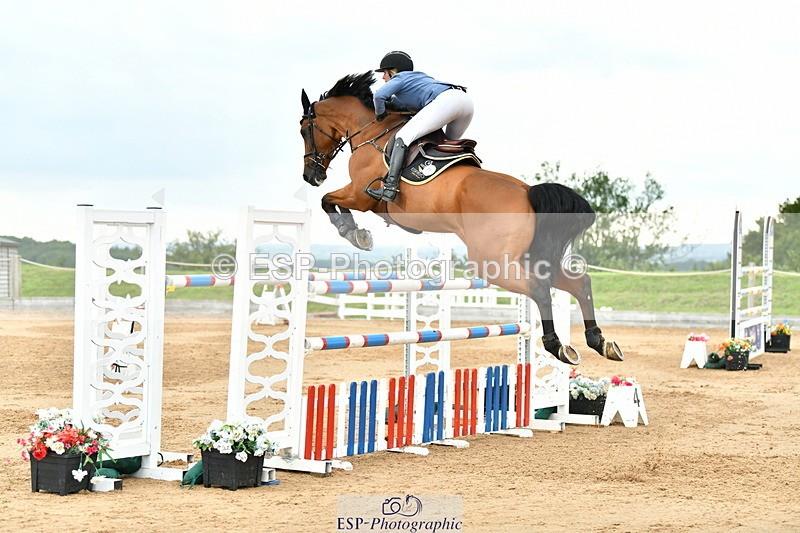 230720A-160228-04142 - Cls 9, 2 Star Big 1.40m Start to break