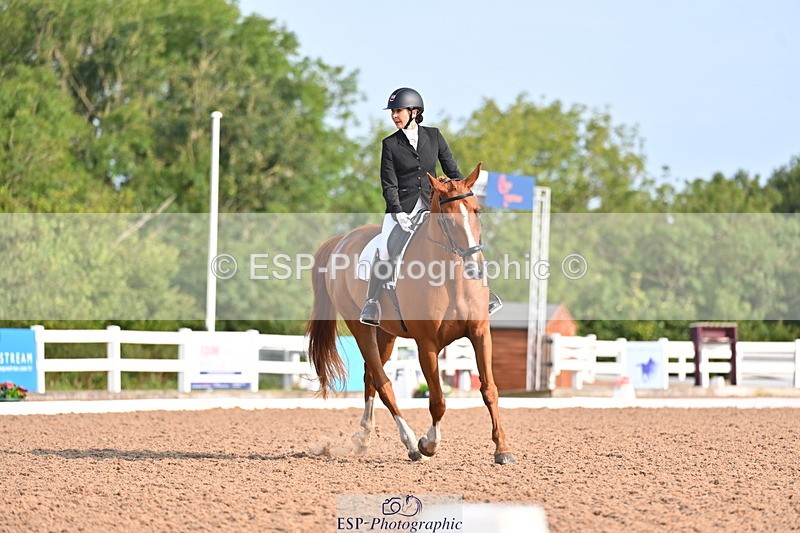 240817A-092156-06588 - 128-Kate.Lewis-Freeloader