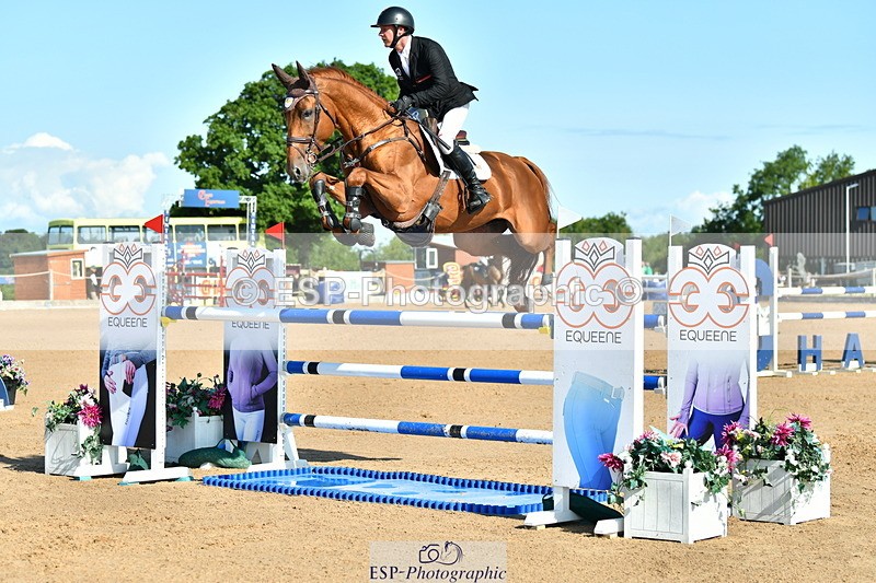 230720A-091602-01633 - Cls 1, 2 Star Small 1.30m