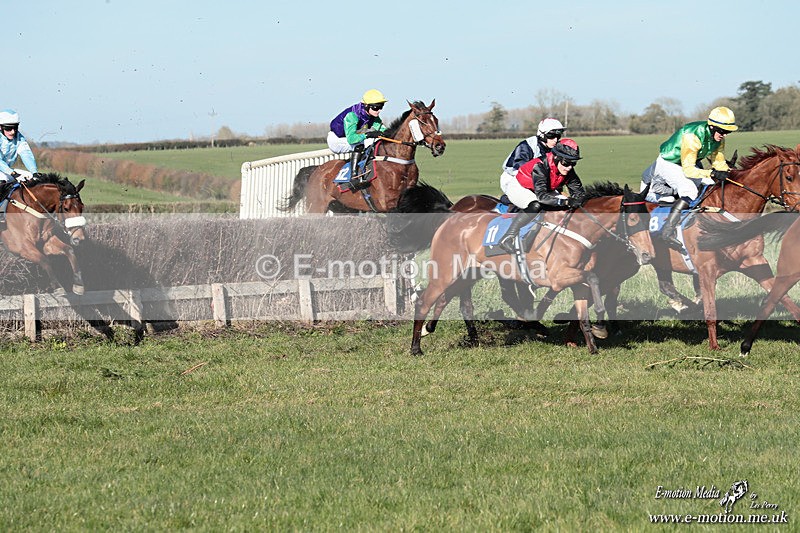 PtP 210326 754 - VWH Cirencester Races 21/03/26