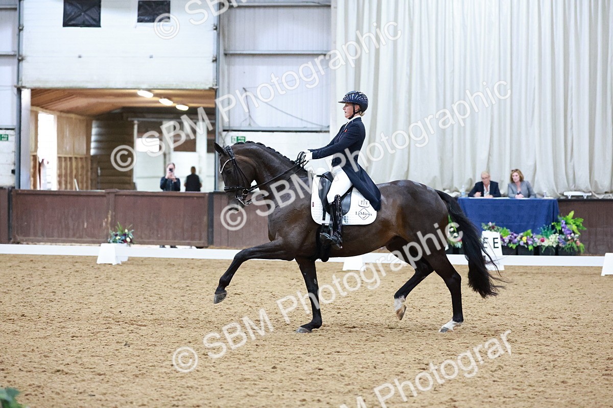 SBM_021649 - Class 14 - FEI Grand Prix - 18.52-19.37
