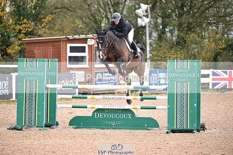 251105-141204-00806 - Cls 06 Fox & 1.20m