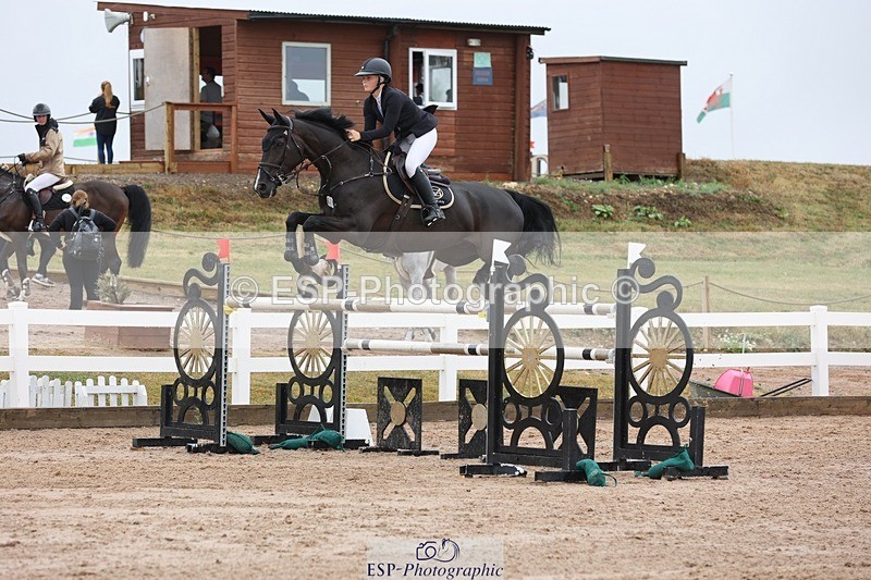 250717-151152-06314 - Cls 1, 3 Star Small Tour 14.30 to End