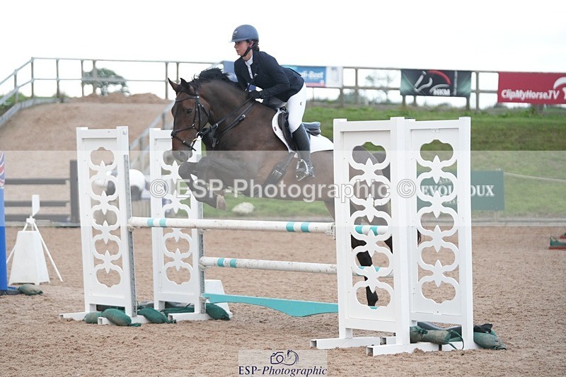 250902-185611-00860 - 1m Plus