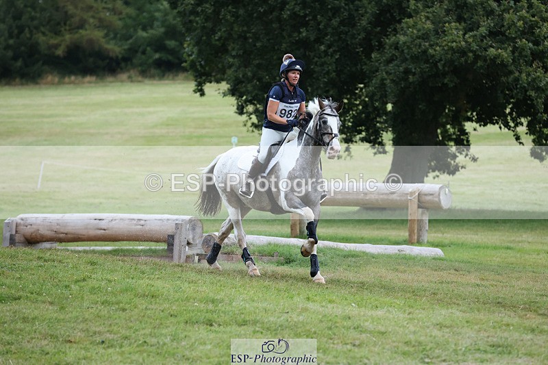 240825X-175152-38435 - 80cm XC 17.30 to End