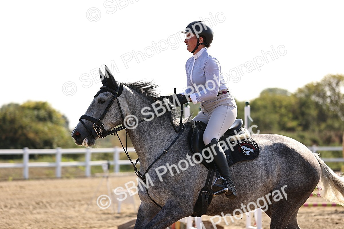 SBM_005488 - Class 8 - Clear Round