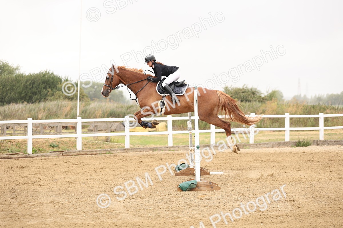 SBM_023990 - Class 6 - Senior Newcomers 1.10m