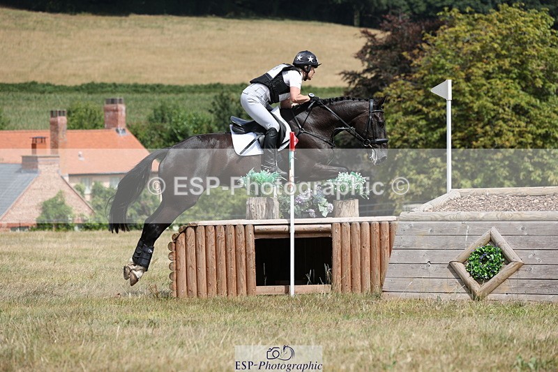 250802A-134235-04388 - B-089-Sarah.O'Reilly-MIDNIGHT.STAR.VI