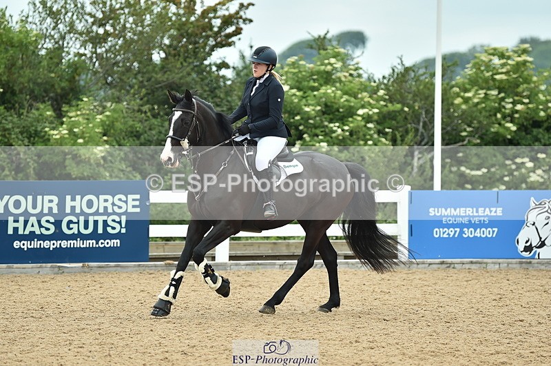 230611A-102732-04644 - Cls 32 85cm Amateur Qualifier