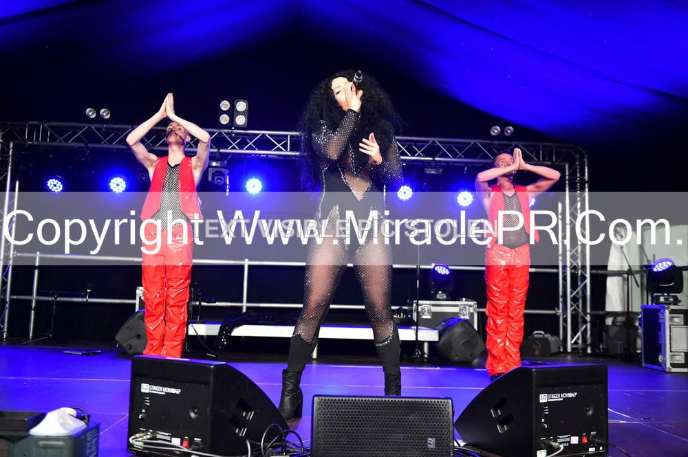SH4_6610 - The Cher Experience