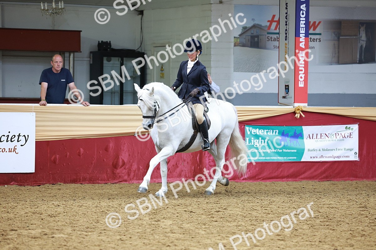 SBM_18782 - Class 952 - M&M Ridden Supreme Final