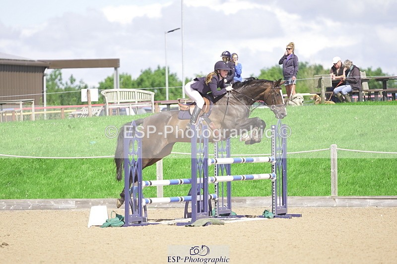 230806A-112324-01575 - Cls 13 Snr Newcomers & 1.10m Open