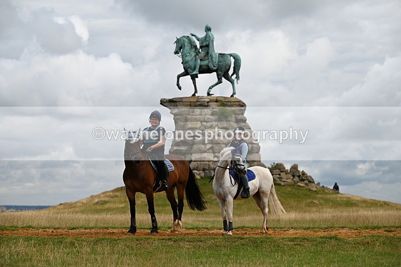 DSC_4322 - Time at Statue 09:50 to 11:09