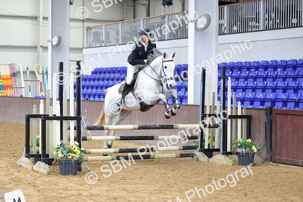 SBM_009801 - Class 20 - Senior British Novice/ 90cm Open - First Round (0.90m)
