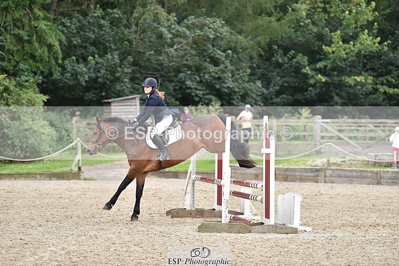 240802-105854-01033 - 80cm Round 1