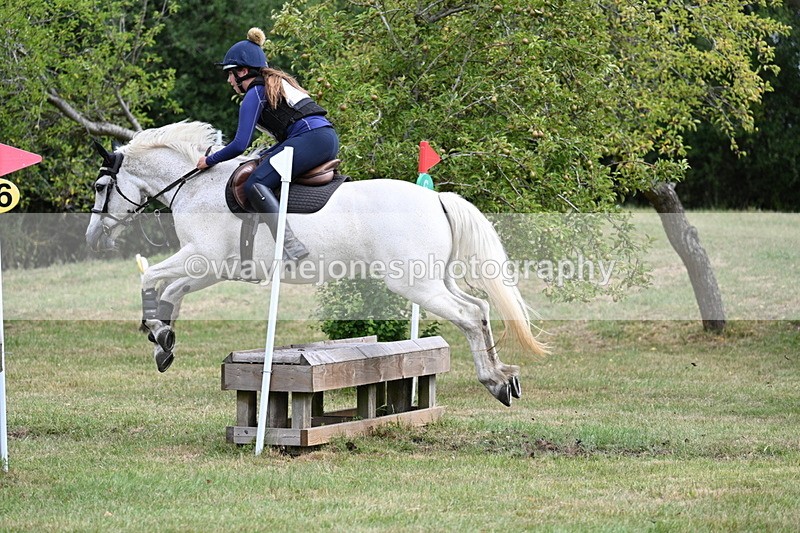 WJ7_5127 - 60cm XC Time 10:17 to 10:49