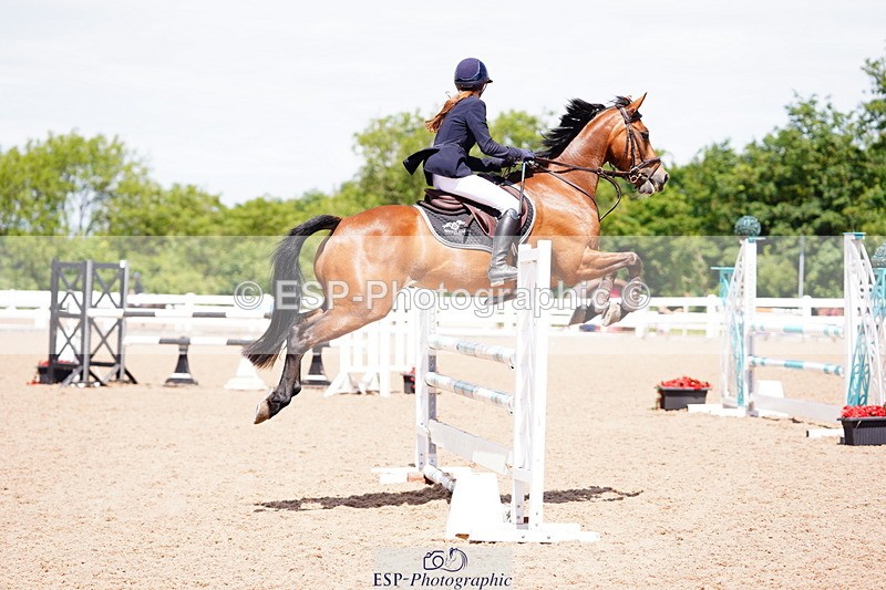 240629A-122840-05346 - Cls 18 Newcomers and 1m Open