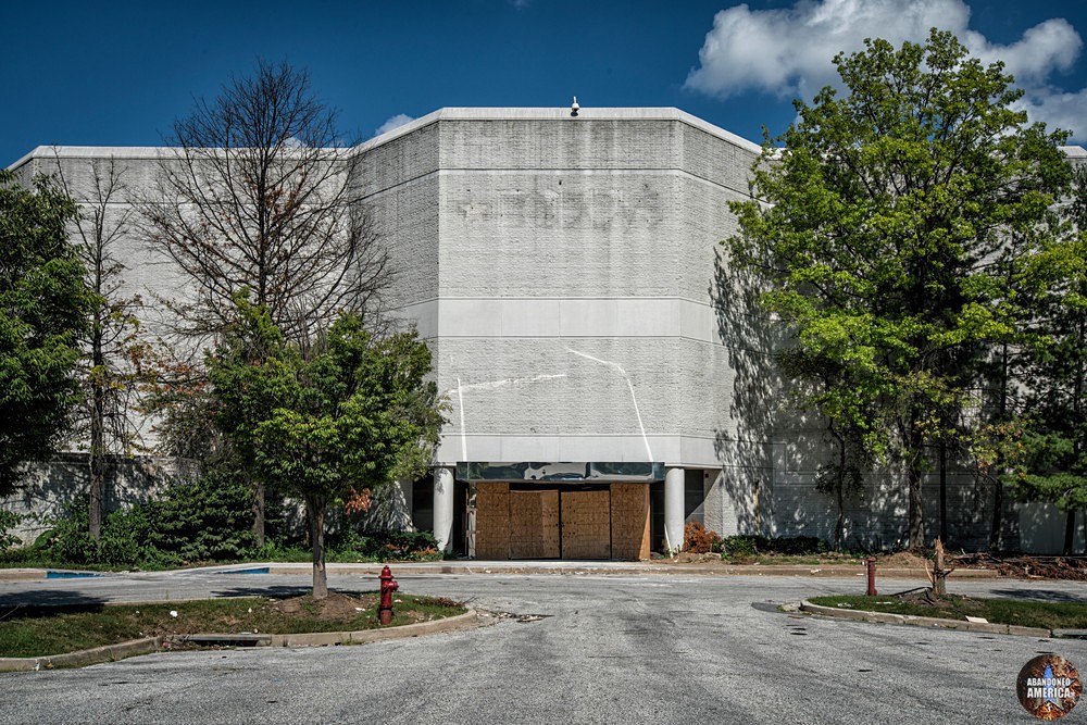 Owings Mills Mall (Owings Mills, MD) | Scarred Macy's Entrance - Owings Mills Mall