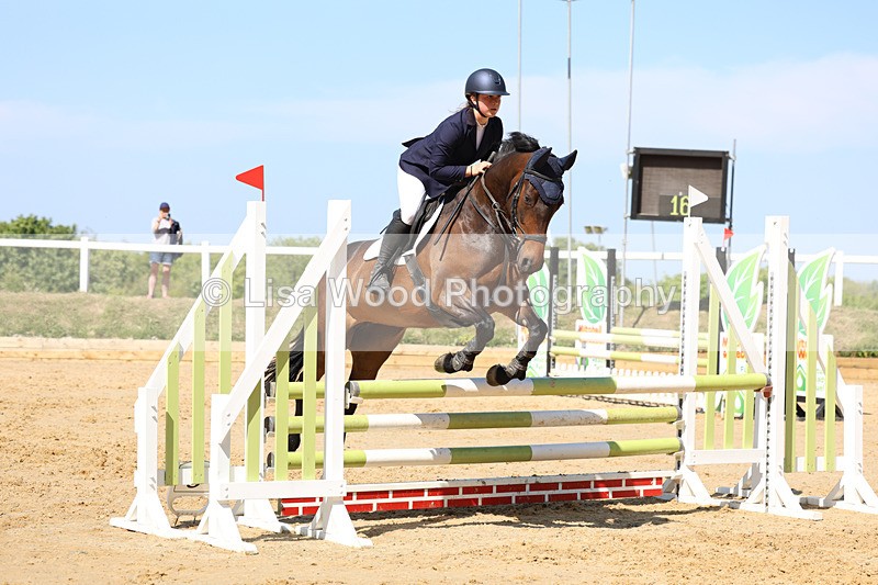 3E7A5646 - Class 4: Senior BN/90cm open