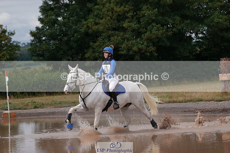 250802A-115840-02364 - A-021-Issy.Baldock-FREDDIE