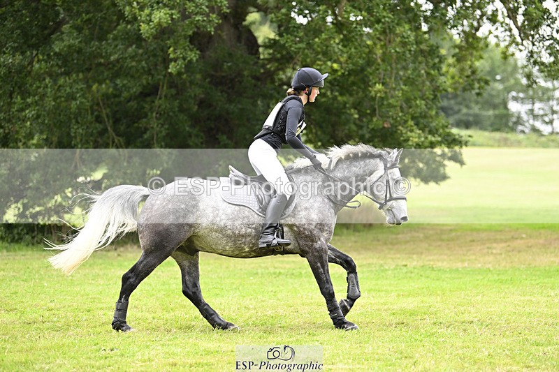 240825X-181155-38344 - 80cm XC 17.30 to End