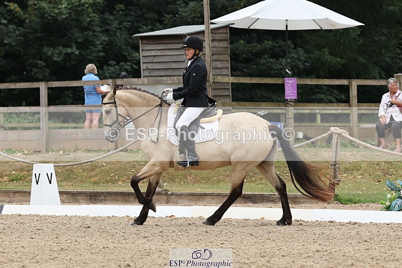 250718A-102933-00580 - 110-Dympna.Gethin-Rahugh.Girl