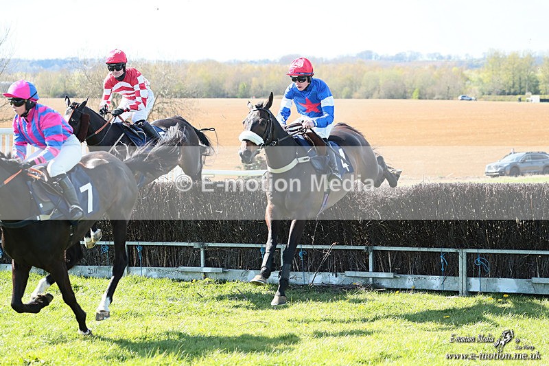 PtP 060426 324 - Paxford Races North Cotswold Easter Mon 06/04/26
