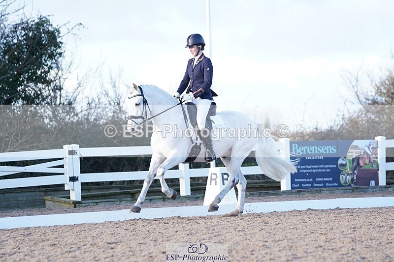 241214-145720-02062 - 111-Anya.Hitt-Cnoc.an.Noinin.Clover