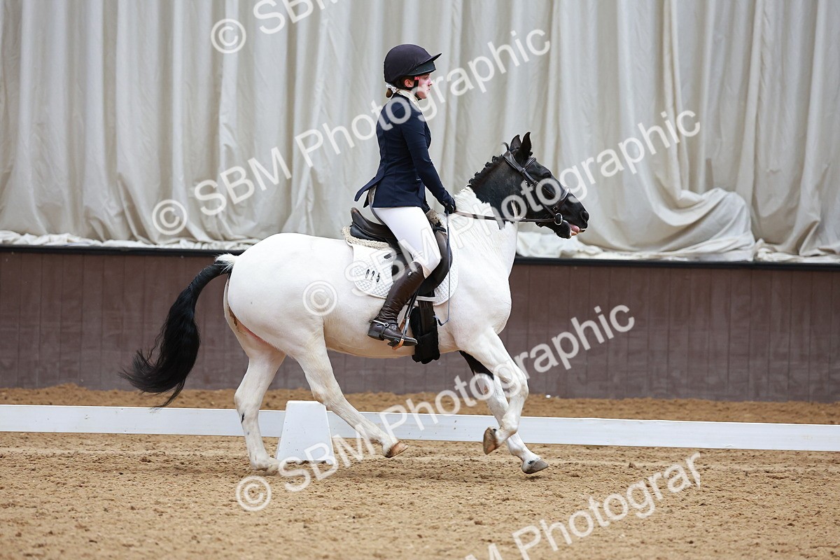 SBM_002913 - Class 14 - Novice 2