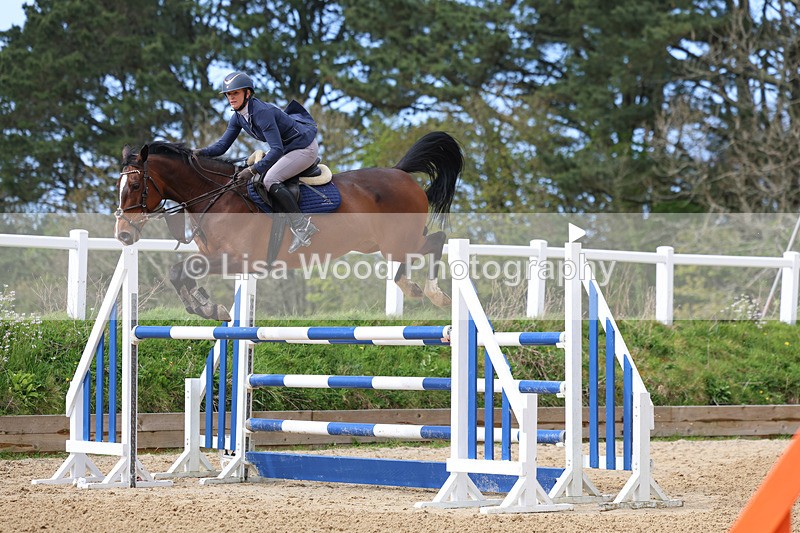 3E7A2412 - Class 9: Senior 1.30m open