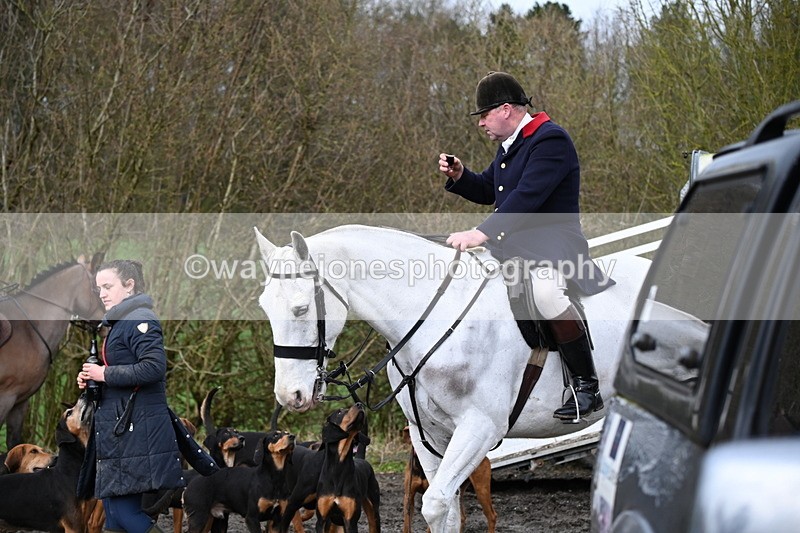 WJ6_8535 - Meet & Line One