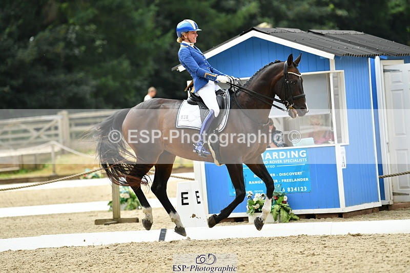 250718A-140035-01949 - 038-Natasha.Collings-Costello-Dovevale.Tender.Dove