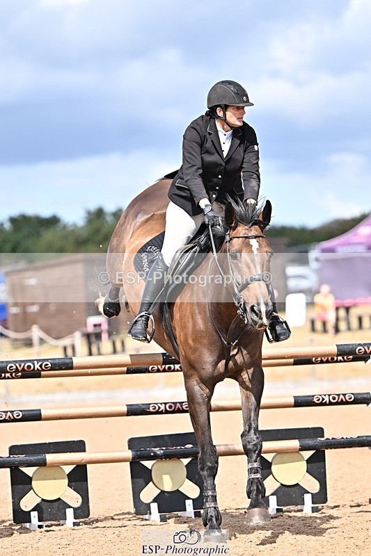 260819-143753-01164 - Cls 6 Foxhunter and 1.20m