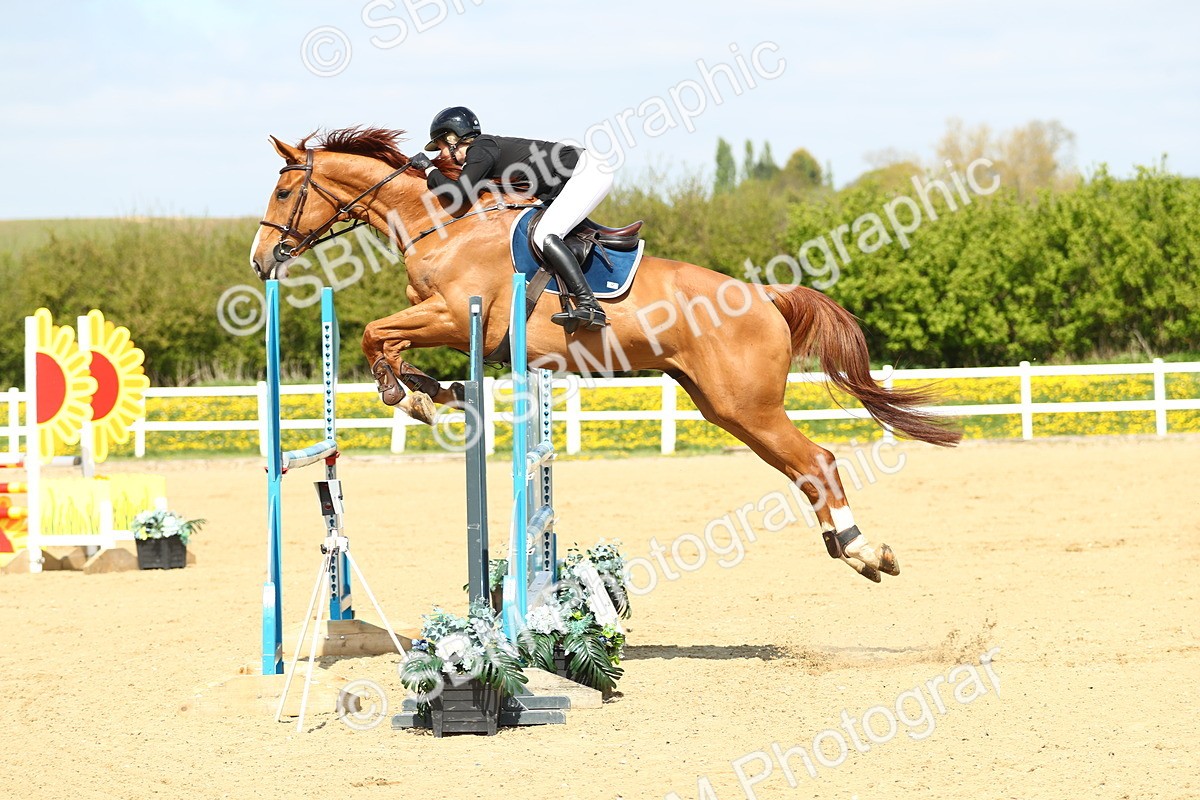 SBM_001351 - Class 5 - Senior Foxhunter 1.20m