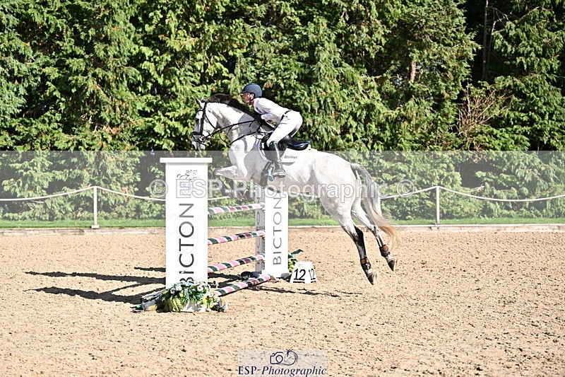 260906A-160634-04568 - Cls 24 Snr Foxhunter