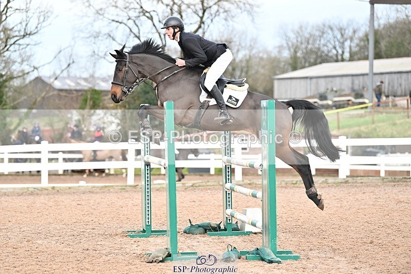 241206-124829-00823 - Cls 5 Newcomers and 1.10m Open