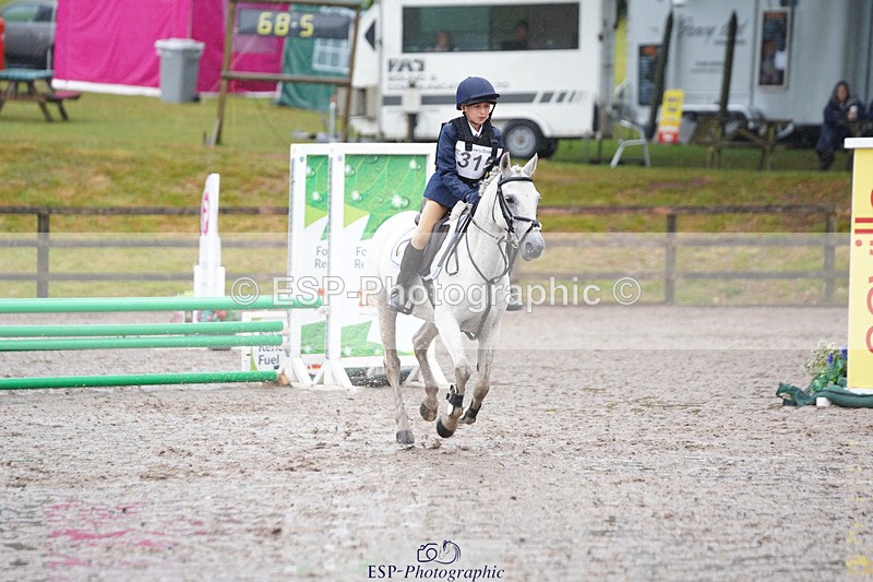 240824X-084902-20433 - 70cm Round 1 8.30 to 9.30