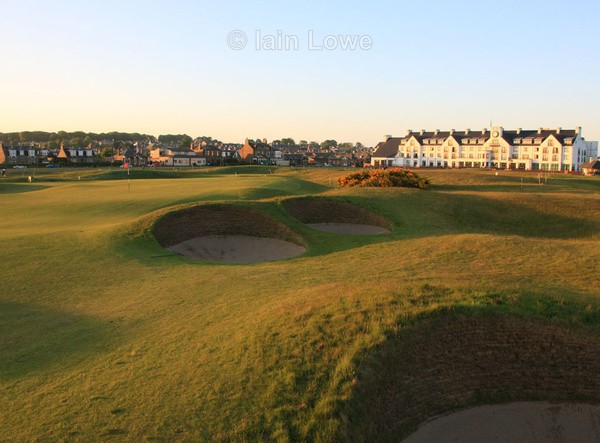Carnoustie 16th Green bunkers par3 - Carnoustie Golf Links images