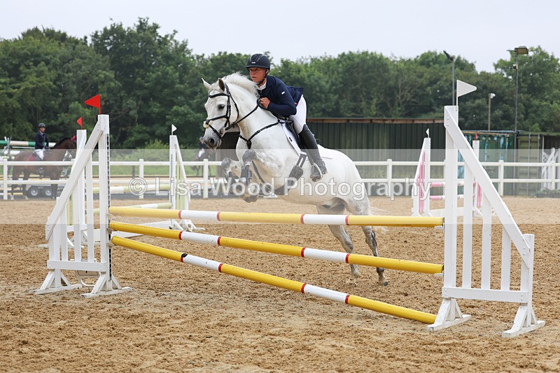 3E7A5318 - Class 4: Senior British Novice/90cm open