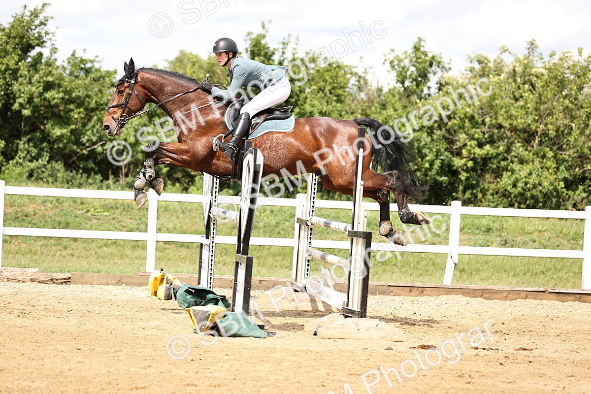 SBM_003492 - Class 11 - Senior Newcomers - 1.10m