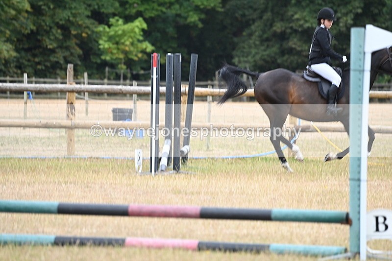 WJ6_9685 - Class 12 Minimus Jumping 45cm