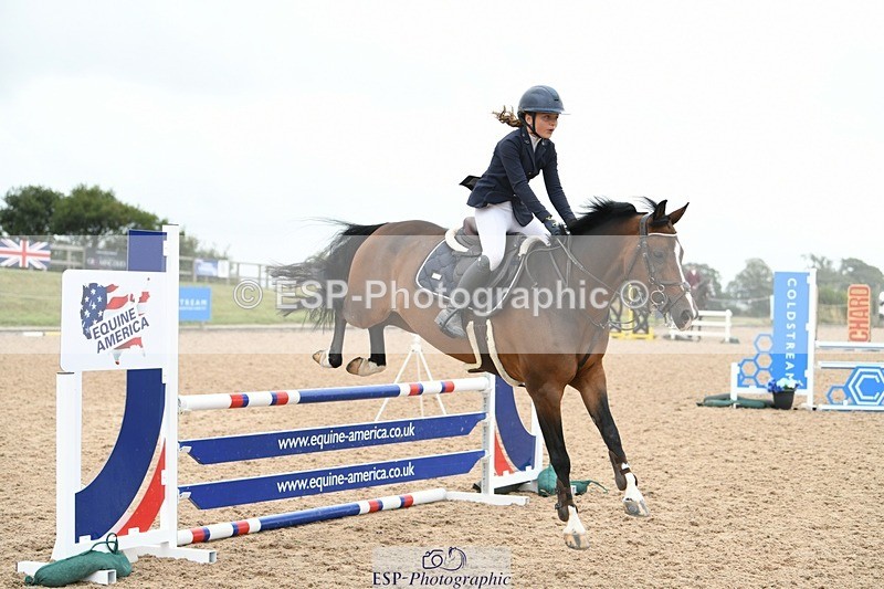 250807-110918-00496 - 90cm Round 1