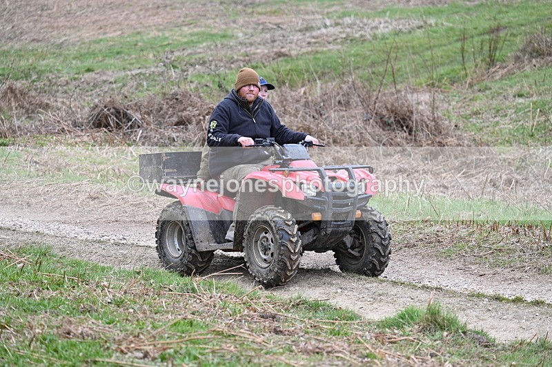 WJ7_7366 - Walk Home