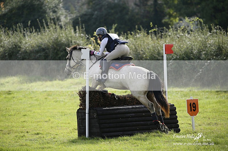  WWHT 171021 3038 - Intermediate (0.90m)  17/10/21