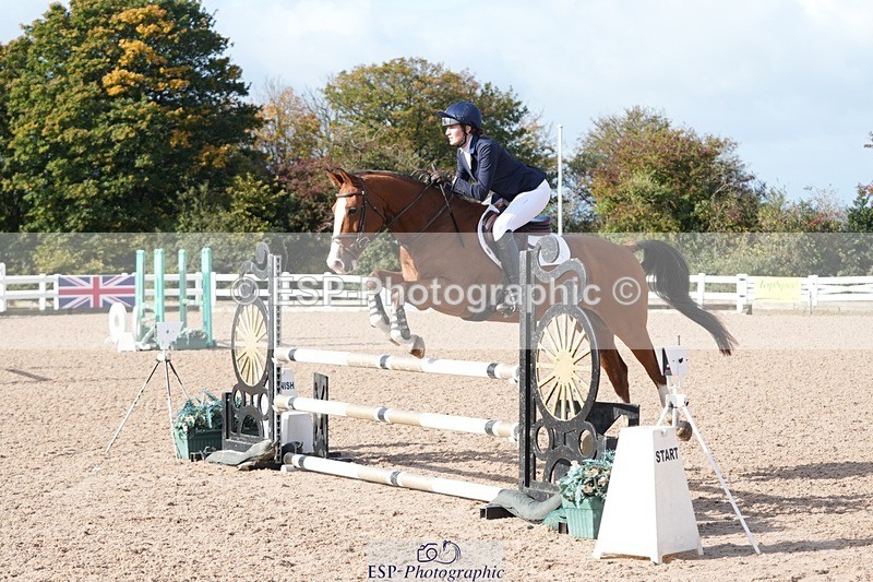 251005-104407-02630 - Cls 22 British Novice and 90cm