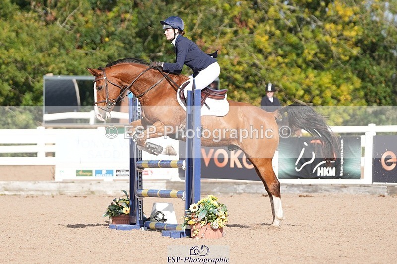 251005-103353-02579 - Cls 22 British Novice and 90cm