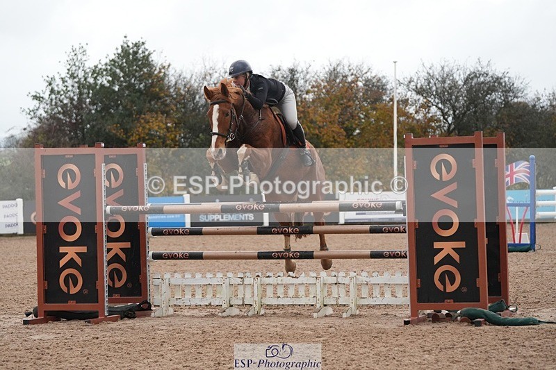 251107-130417-01063 - Cls 6 Foxhunter and 1.20m Open
