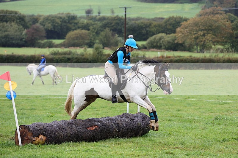 1X9A1743 - Class 2: 70cm: Log