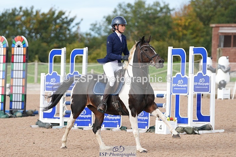 250921-101046-02123 - Cls 4 Pony British Novice and 80cm