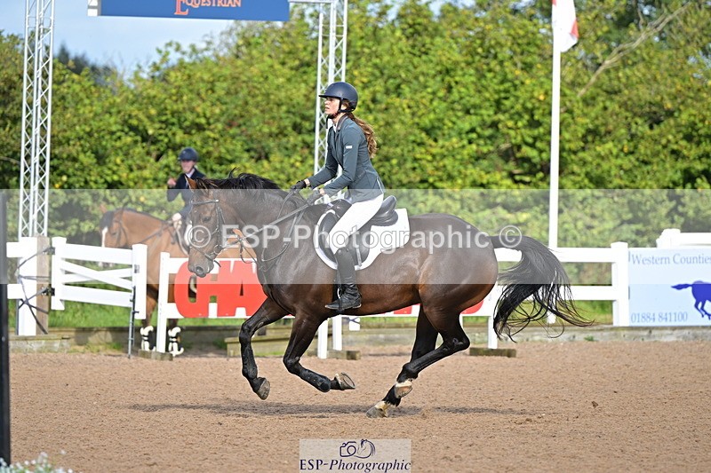 240912A-095544-00837 - Cls 8 Snr British Novice and 90cm Open